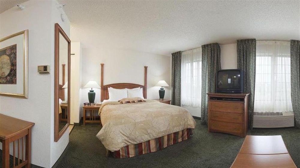 Candlewood Suites Eagan - Mall Of America Area By Ihg Ngoại thất bức ảnh
